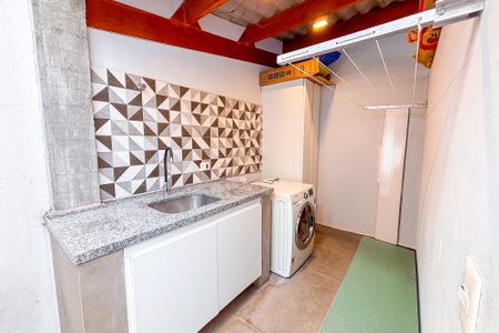 Casa à venda com 181m², 2 quartos e 1 vaga Casa à venda com 181m², 2 quartos e 1 vagaLavanderia