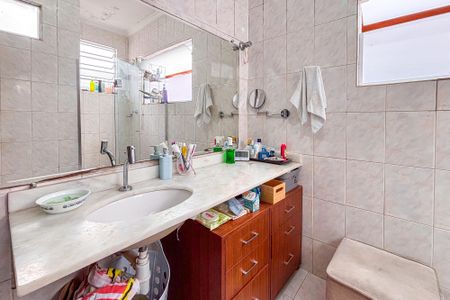 Casa à venda com 181m², 2 quartos e 1 vaga Casa à venda com 181m², 2 quartos e 1 vagaBanheiro da Suíte