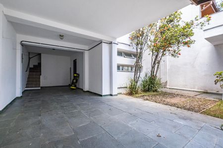 Casa à venda com 181m², 3 quartos e 2 vagasGaragem