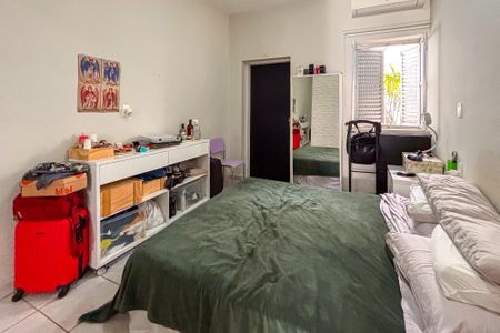 Casa à venda com 181m², 2 quartos e 1 vaga Casa à venda com 181m², 2 quartos e 1 vagaSuíte