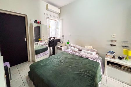 Casa à venda com 181m², 2 quartos e 1 vaga Casa à venda com 181m², 2 quartos e 1 vagaSuíte