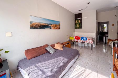 Casa à venda com 181m², 2 quartos e 1 vaga Casa à venda com 181m², 2 quartos e 1 vagaSala