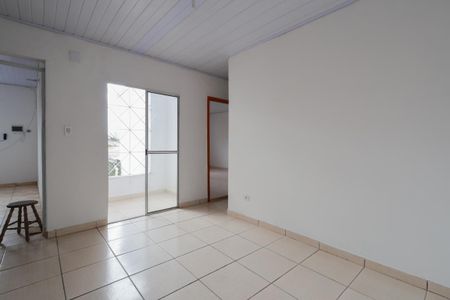 Casa de condomínio para alugar com 65m², 2 quartos e sem vagaSala