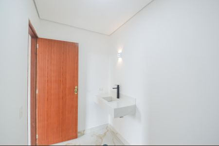 Casa à venda com 370m², 3 quartos e 5 vagas Casa à venda com 370m², 3 quartos e 5 vagasBanheiro de serviço 2