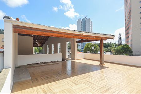 Casa à venda com 370m², 3 quartos e 5 vagas Casa à venda com 370m², 3 quartos e 5 vagasQuintal