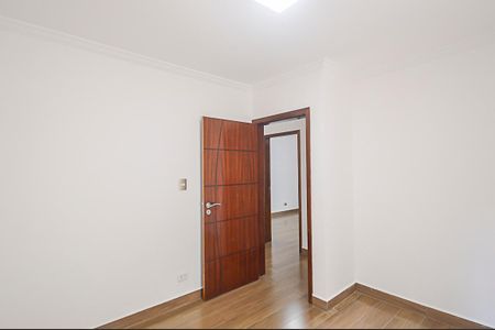 Casa à venda com 370m², 3 quartos e 5 vagas Casa à venda com 370m², 3 quartos e 5 vagasQuarto