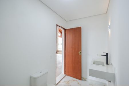 Casa à venda com 370m², 3 quartos e 5 vagas Casa à venda com 370m², 3 quartos e 5 vagasBanheiro de serviço 2