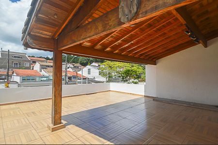 Casa à venda com 370m², 3 quartos e 5 vagas Casa à venda com 370m², 3 quartos e 5 vagasQuintal