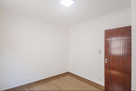 Casa à venda com 370m², 3 quartos e 5 vagas Casa à venda com 370m², 3 quartos e 5 vagasQuarto