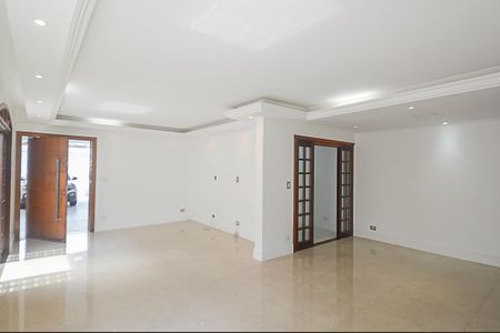 Casa à venda com 370m², 3 quartos e 5 vagas Casa à venda com 370m², 3 quartos e 5 vagasSala