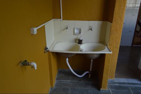 Casa de condomínio para alugar com 55m², 1 quarto e 1 vaga Casa de condomínio para alugar com 55m², 1 quarto e 1 vagaÁrea de Serviço