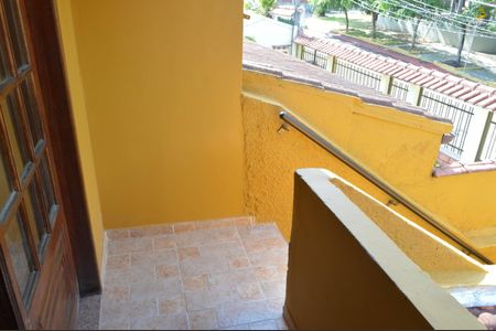 Casa de condomínio para alugar com 55m², 1 quarto e 1 vaga Casa de condomínio para alugar com 55m², 1 quarto e 1 vagaVaranda
