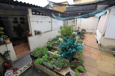 Casa para alugar com 400m², 9 quartos e 1 vagaQuintal dos Fundos