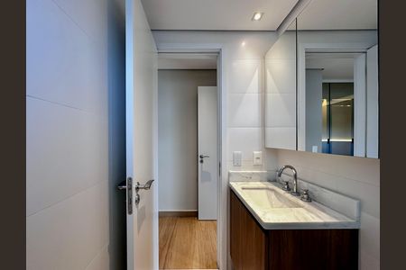 Apartamento para alugar com 69m², 2 quartos e 1 vaga Apartamento para alugar com 69m², 2 quartos e 1 vagaBanheiro Suíte