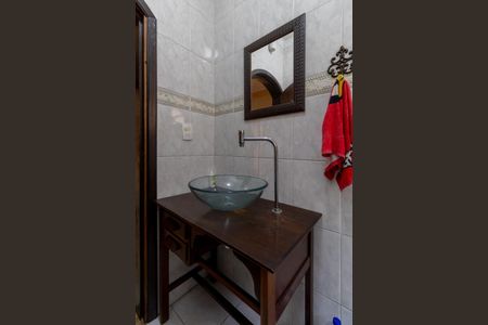 Casa à venda com 190m², 3 quartos e 4 vagasLavabo