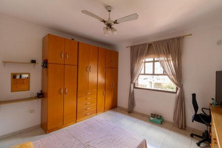Casa à venda com 190m², 3 quartos e 4 vagasQuarto 1