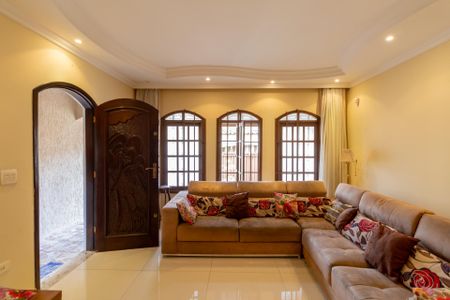 Casa à venda com 190m², 3 quartos e 4 vagasSala