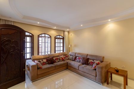 Casa à venda com 190m², 3 quartos e 4 vagasSala