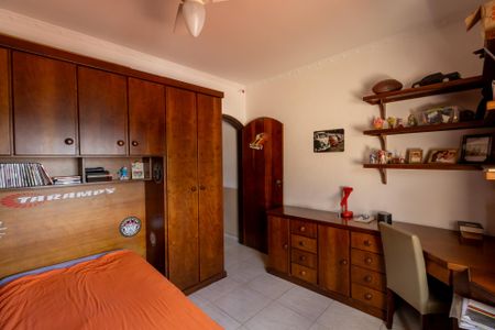 Casa à venda com 190m², 3 quartos e 4 vagasQuarto 3