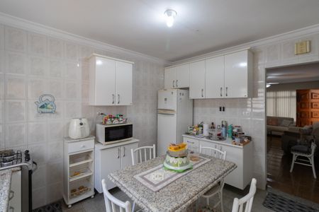 Casa à venda com 98m², 2 quartos e 2 vagasCozinha