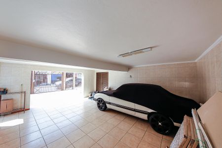 Casa para alugar com 337m², 8 quartos e 3 vagas Casa para alugar com 337m², 8 quartos e 3 vagasGaragem