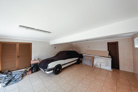 Casa para alugar com 337m², 8 quartos e 3 vagas Casa para alugar com 337m², 8 quartos e 3 vagasGaragem