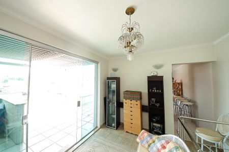 Casa para alugar com 337m², 8 quartos e 3 vagas Casa para alugar com 337m², 8 quartos e 3 vagascasa 2 --Corredor