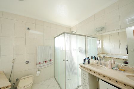 Casa para alugar com 337m², 8 quartos e 3 vagas Casa para alugar com 337m², 8 quartos e 3 vagascasa 2 -Banheiro Suíte