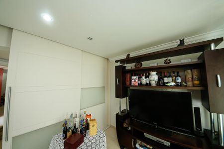 Casa para alugar com 337m², 8 quartos e 3 vagas Casa para alugar com 337m², 8 quartos e 3 vagascasa 2 - Sala de TV
