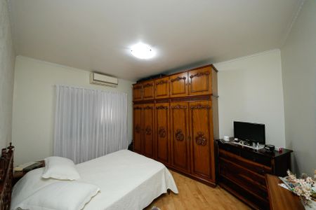 Casa para alugar com 337m², 8 quartos e 3 vagas Casa para alugar com 337m², 8 quartos e 3 vagasQuarto