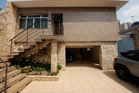 Casa para alugar com 337m², 8 quartos e 3 vagas Casa para alugar com 337m², 8 quartos e 3 vagasGaragem