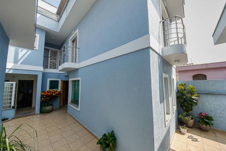 Casa para alugar com 337m², 8 quartos e 3 vagas Casa para alugar com 337m², 8 quartos e 3 vagasÁrea externa