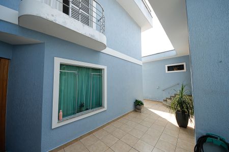 Casa para alugar com 337m², 8 quartos e 3 vagas Casa para alugar com 337m², 8 quartos e 3 vagasÁrea externa