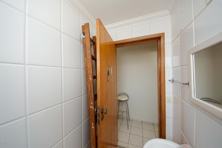 Casa para alugar com 337m², 8 quartos e 3 vagas Casa para alugar com 337m², 8 quartos e 3 vagascasa 2 -Banheiro Área gourmet