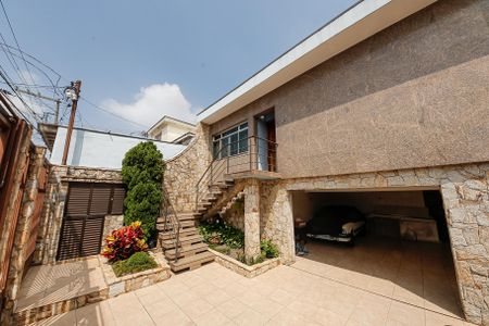 Casa para alugar com 337m², 8 quartos e 3 vagas Casa para alugar com 337m², 8 quartos e 3 vagasGaragem