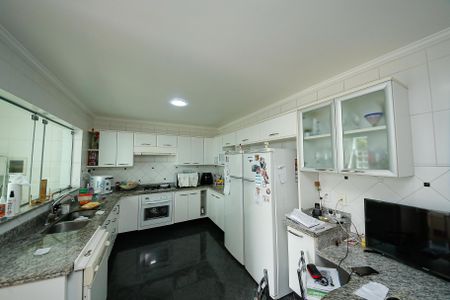 Casa para alugar com 337m², 8 quartos e 3 vagas Casa para alugar com 337m², 8 quartos e 3 vagascasa 2 -Cozinha