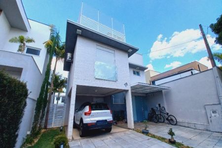 Casa de condomínio à venda com 272m², 3 quartos e 3 vagasFachada do Prédio