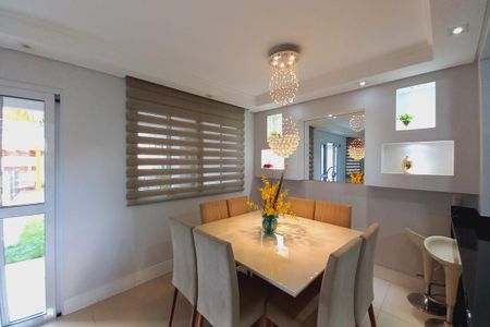 Casa de condomínio à venda com 272m², 3 quartos e 3 vagasSala de Jantar