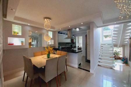 Casa de condomínio à venda com 272m², 3 quartos e 3 vagasSala de Jantar