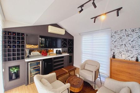 Casa de condomínio à venda com 272m², 3 quartos e 3 vagasSala