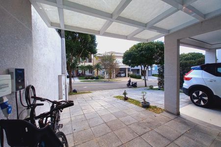 Casa de condomínio à venda com 272m², 3 quartos e 3 vagasVista da Área de Serviço