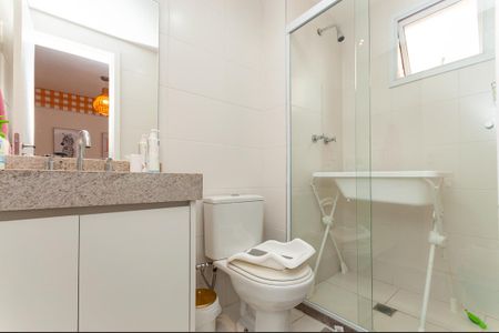 Apartamento à venda com 132m², 2 quartos e 2 vagasBanheiro do quarto 2 Suíte