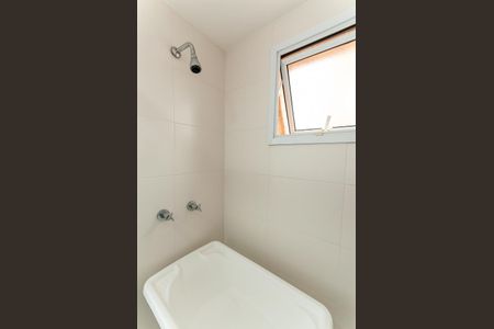 Apartamento à venda com 132m², 2 quartos e 2 vagasBanheiro do quarto 2 Suíte