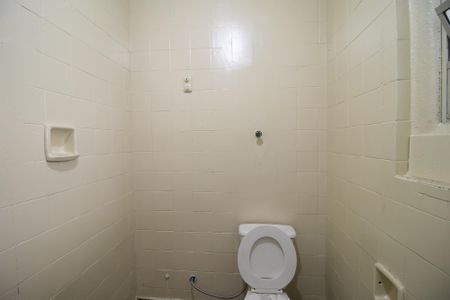 Casa à venda com 204m², 5 quartos e 2 vagasBanheiro 