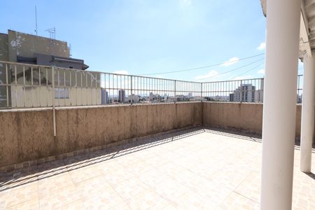 Apartamento à venda com 160m², 3 quartos e 2 vagas Apartamento à venda com 160m², 3 quartos e 2 vagasTerraço