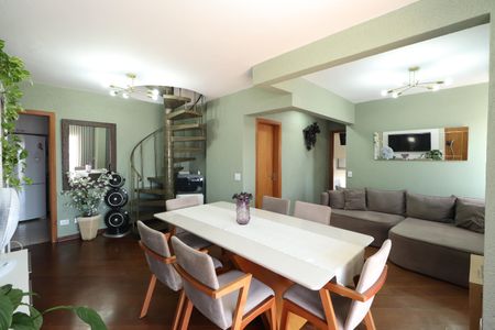 Apartamento à venda com 160m², 3 quartos e 2 vagas Apartamento à venda com 160m², 3 quartos e 2 vagasSala