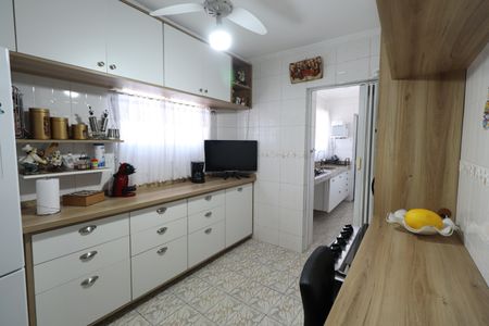 Apartamento à venda com 160m², 3 quartos e 2 vagas Apartamento à venda com 160m², 3 quartos e 2 vagasCozinha