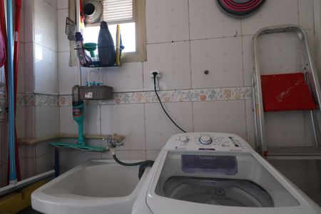 Apartamento à venda com 160m², 3 quartos e 2 vagas Apartamento à venda com 160m², 3 quartos e 2 vagasÁrea de Serviço