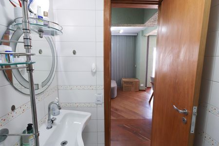 Apartamento à venda com 160m², 3 quartos e 2 vagas Apartamento à venda com 160m², 3 quartos e 2 vagasBanheiro Social