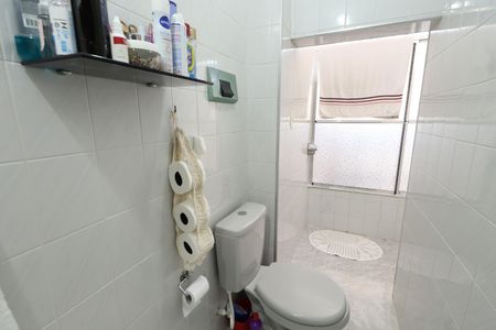 Apartamento à venda com 160m², 3 quartos e 2 vagas Apartamento à venda com 160m², 3 quartos e 2 vagasBanheiro da Suíte 2